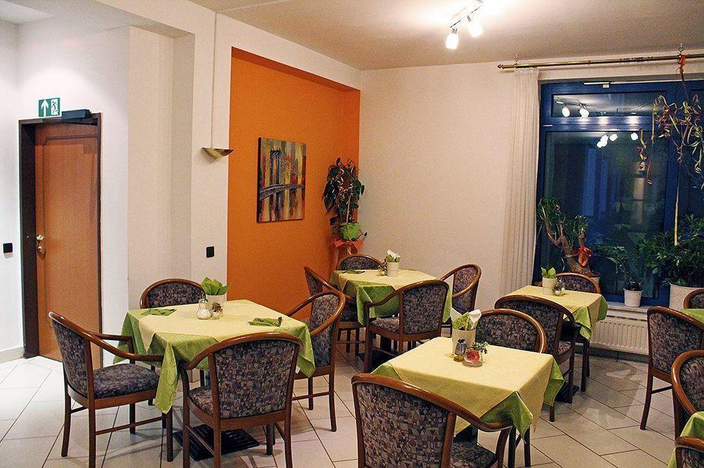 Pension Erlaa Viena Exterior foto