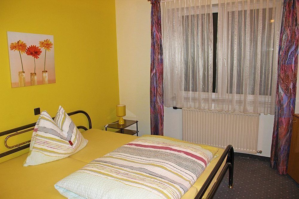 Pension Erlaa Viena Exterior foto